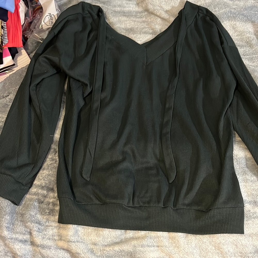 Both v neck sweaters L
